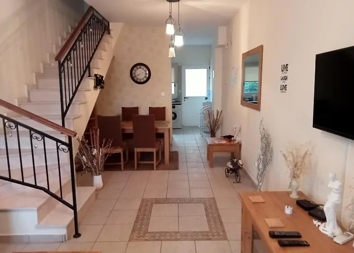 No3,23 Neilmmantos St Peyia